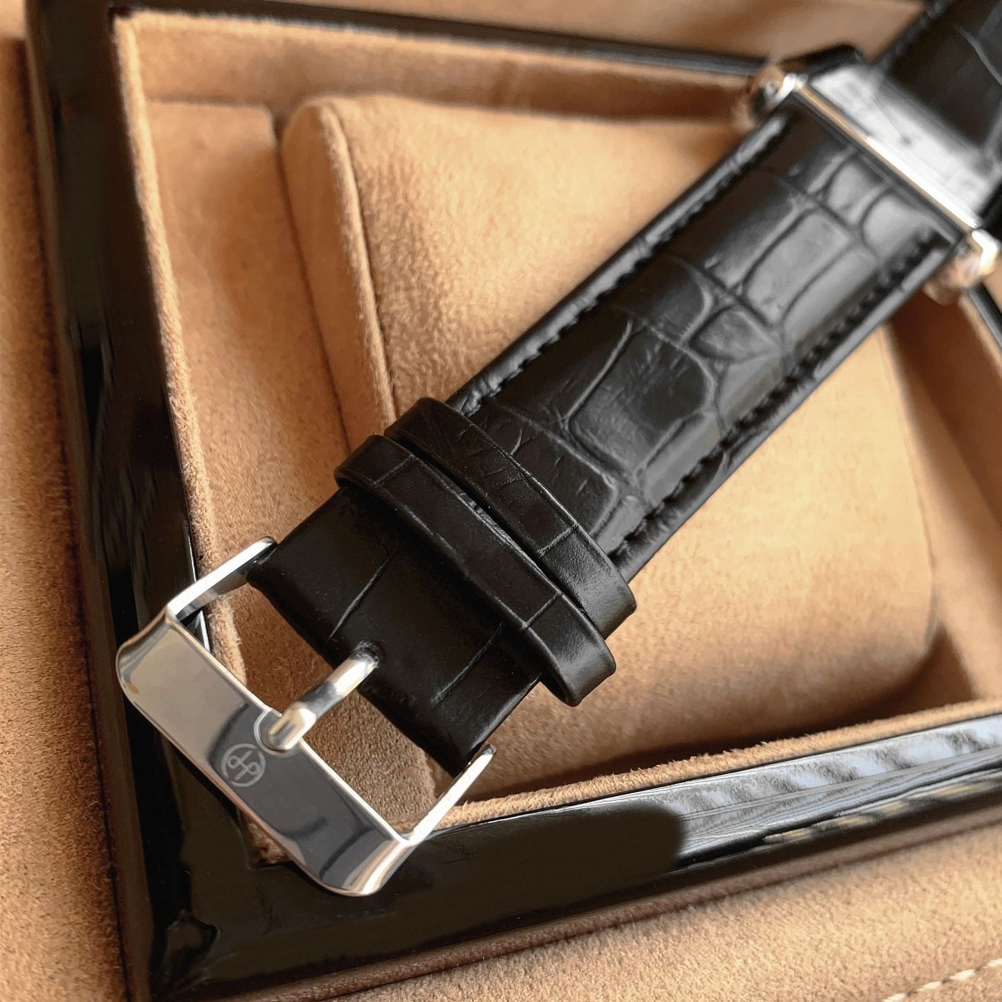 The Romano Classic Watch