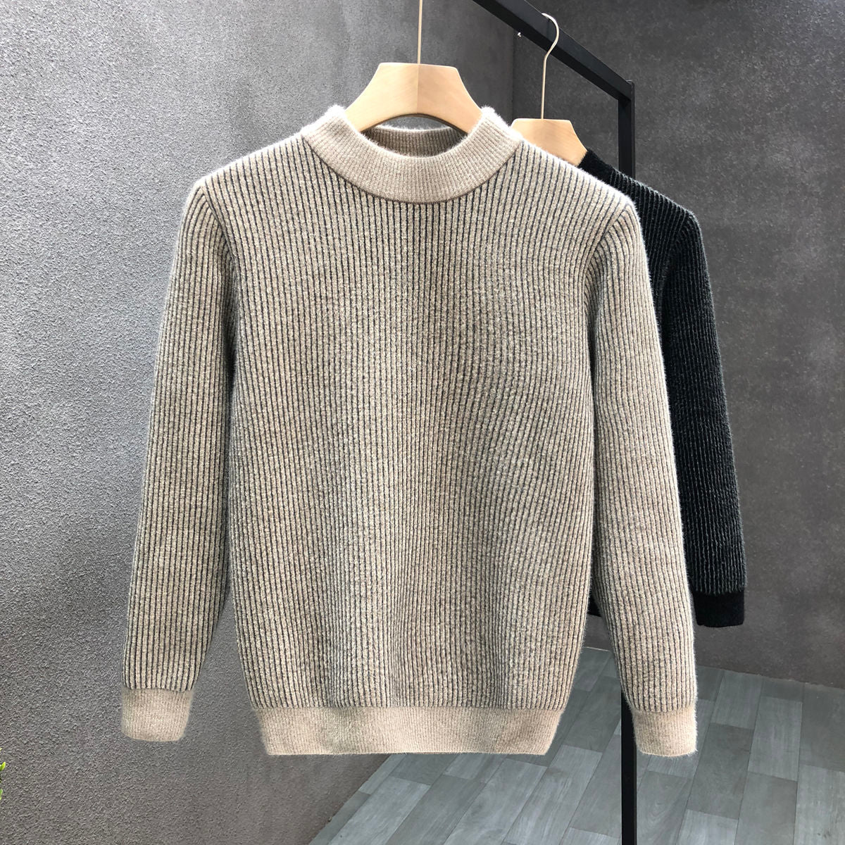 The Como Pullover